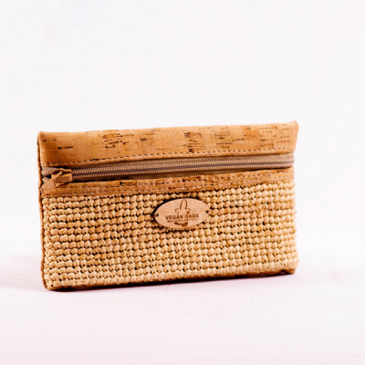 Cork Eyeglass Holder with Beautiful Raffia Crochet Motif