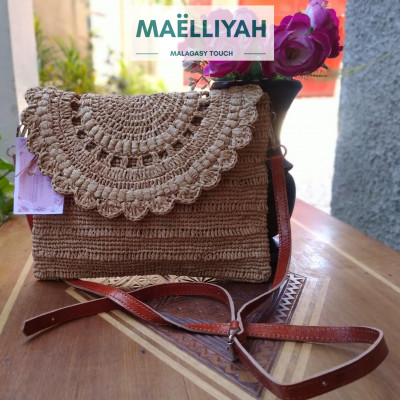 Raffia Clutch Bag "Satrana" by Maëlliyah