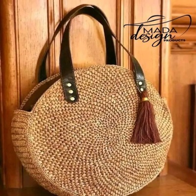 Round handmade crochet raffia bag