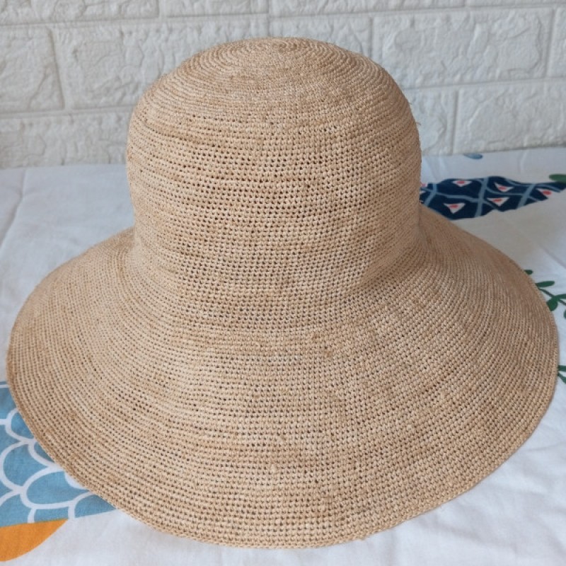 Chapeau capeline femme en raphia