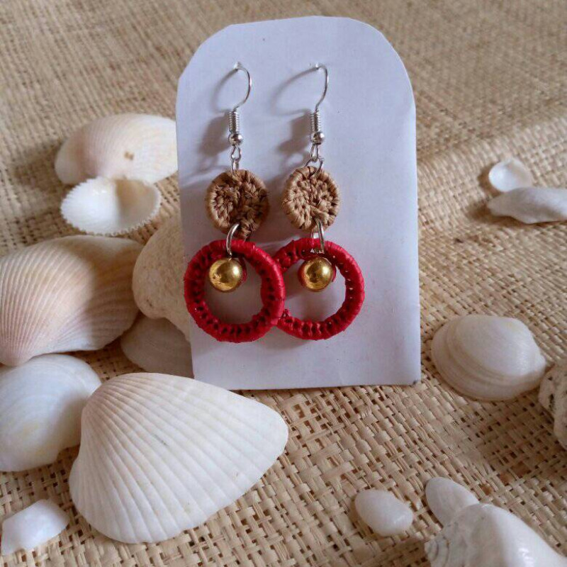 Raffia earring