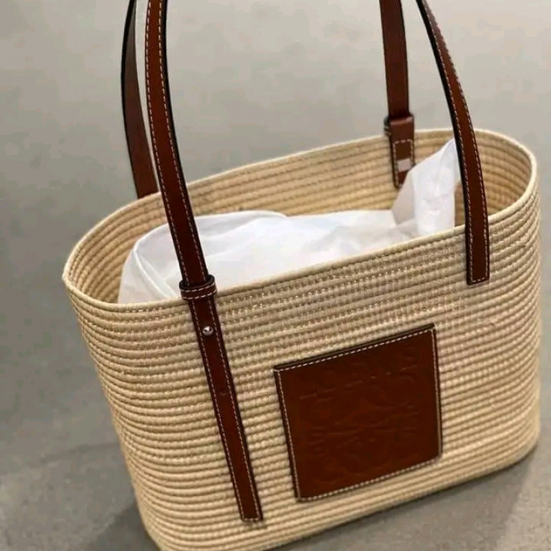 Panier de mode en raphia