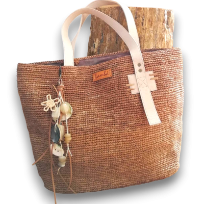 Elegante Handbag made by Raffia for Women - Embrace Nature's Elegance