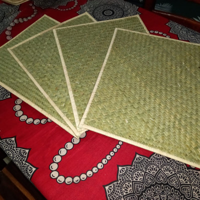 Placemats made in natural fibres