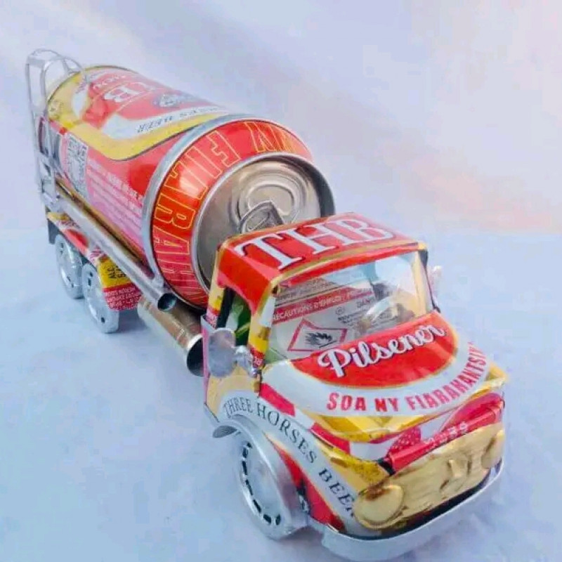 Small toy truck or decoration