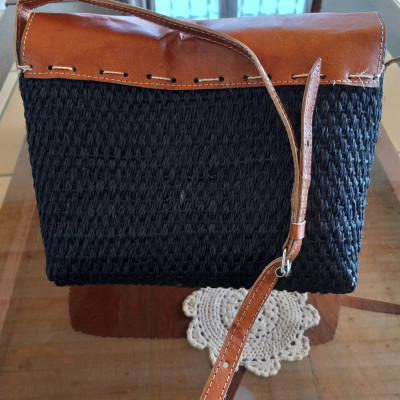 Women's Leather and Sisal Combination Handbag with Snap Pocket